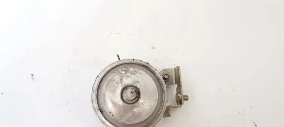 Volkswagen PASSAT B5 Horn signal A722367