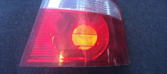 KIA Carens I Rear/tail lights