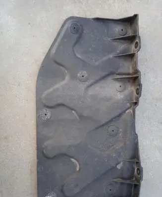 KIA Sportage Engine splash shield/under tray