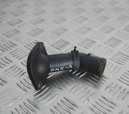Volkswagen PASSAT B6 Other engine bay part 038121121D