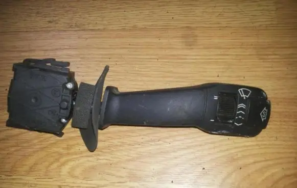 BMW 5 E39 Wiper control stalk 6352171