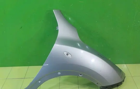 Nissan Juke I F15 Fender PRZOD PRAWY