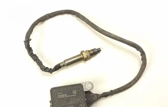 Mercedes-Benz E W213 Lambda probe sensor A0009058111 20260331HCR1532 NS11A19B14B