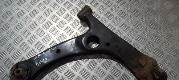 Toyota Corolla Verso AR10 Front lower control arm/wishbone