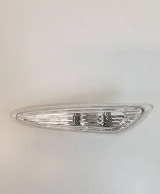 BMW 3 E46 Front fender indicator light 7165741 E1312518 18A454B