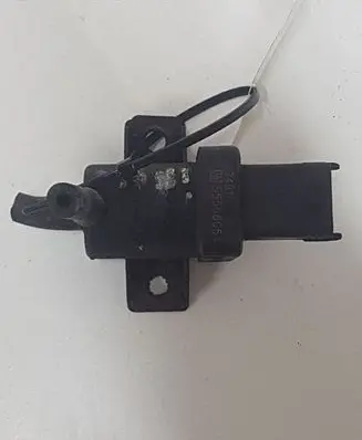 Opel Insignia A Turbo solenoid valve 55566051 EV152