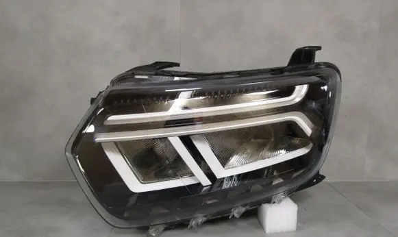Dacia Duster II Headlight/headlamp 260602465R