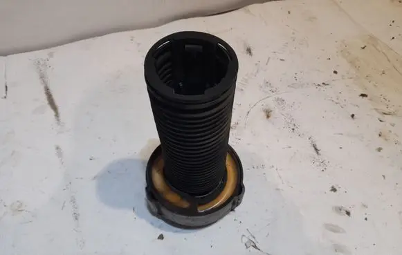 Volkswagen Touareg II Front upper strut mount NERA