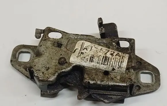 Mini One - Cooper R50 - 53 Tailgate/trunk/boot lock/catch/latch