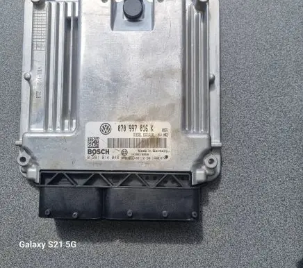 Volkswagen Transporter - Caravelle T5 Engine control unit/module 070997016K 0281014048