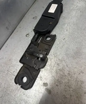 Audi A6 S6 C7 4G Tailgate/trunk/boot lift motor 4F9827383H 0000554