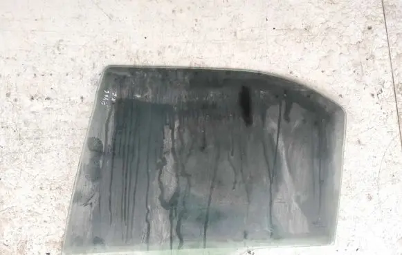 Peugeot 406 Rear door window glass 43r000685