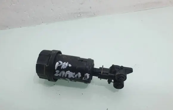 Opel Zafira B Windscreen/windshield washer pump