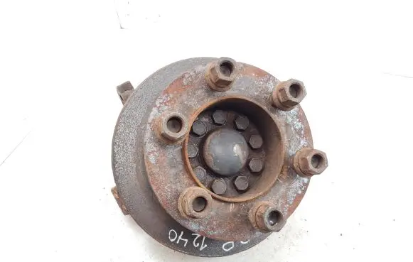 Iveco Daily 35 - 40.10 Front wheel hub
