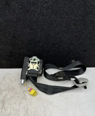 Volkswagen Caddy Front seatbelt 33044052