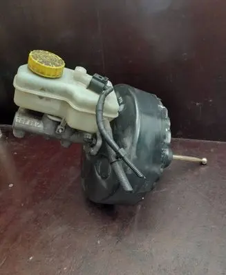 Volkswagen Polo Brake booster 601614105R