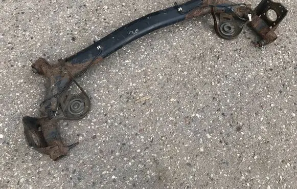 Suzuki SX4 Rear axle beam 