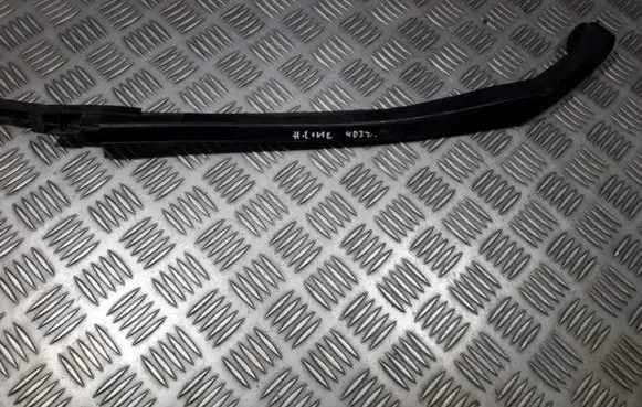Honda Civic Front wiper blade arm