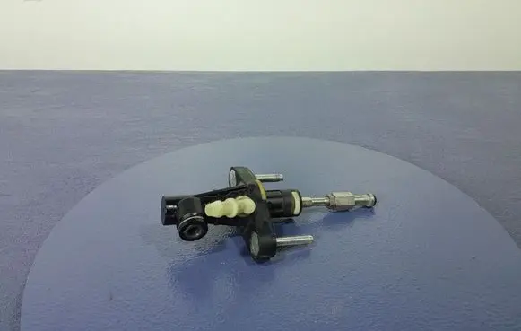 Toyota Yaris Clutch master cylinder 314200D160