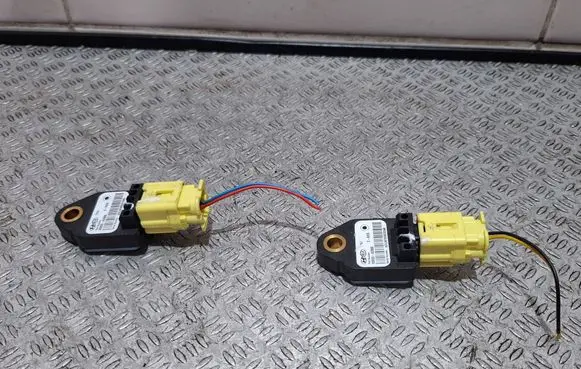 KIA Ceed Airbag deployment crash/impact sensor 95920A2060