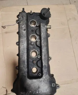 Toyota Corolla E120 E130 Rocker cam cover 