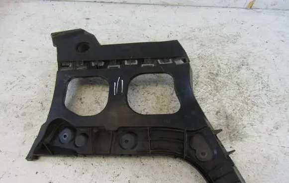 Ford Courier Rear bumper mounting bracket ET7617A881AB