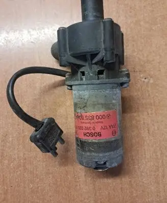 Mercedes-Benz E W124 Electric auxiliary coolant/water pump 0008358064