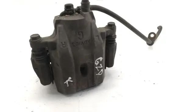 Toyota Prius (XW30) Front brake caliper