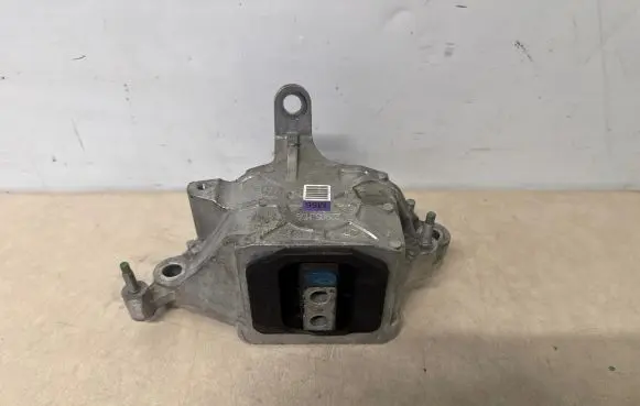 Hyundai Tucson IV NX4 Engine mount bracket 21824n9500