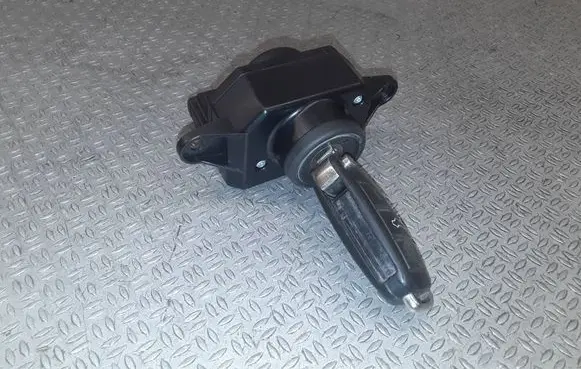 Audi A6 S6 C6 4F Ignition lock 4F0909131 4F0910131
