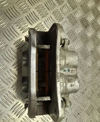 Lexus ES VII XZ10 Front brake caliper 4533