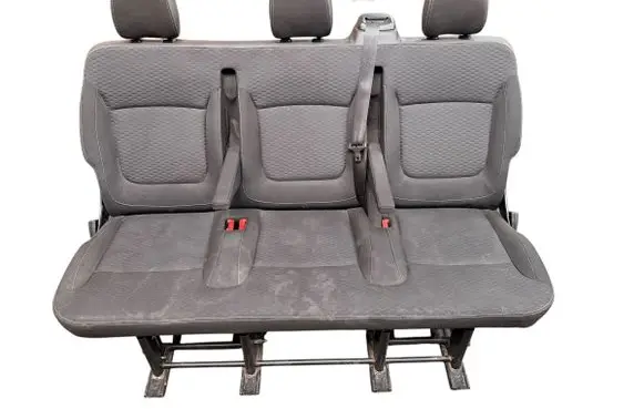 Renault Trafic III (X82) Third row seats 