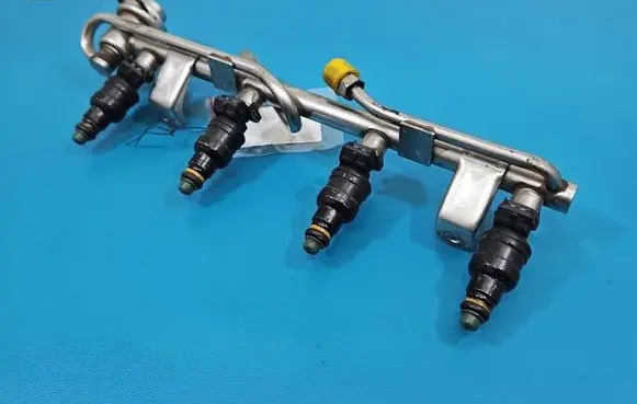 Audi A4 S4 B5 8D Fuel injector 058133551 IMPRK1607359