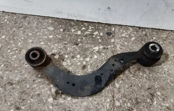 Rear upper control arm/wishbone
