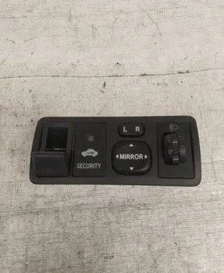 Toyota Corolla E120 E130 Wing mirror switch 183574