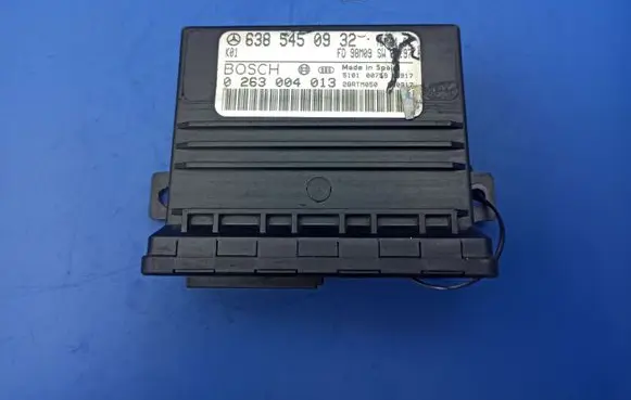 Mercedes-Benz Vito Viano W638 Parking PDC control unit/module 6385450932 0263004013