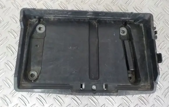 Mercedes-Benz C W205 Battery tray 