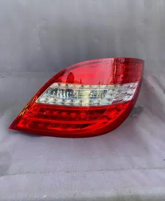 Mercedes-Benz R W251 Rear/tail lights A2518202064 604002 YAP4006410