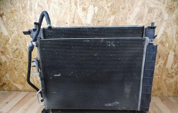 KIA Sportage Radiator set F200NFFBB0 25310D7000 25414D7700