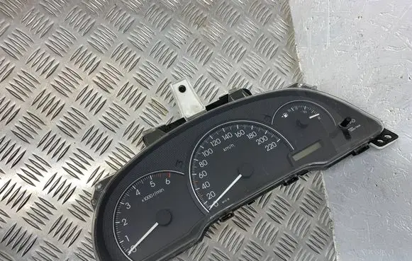 Toyota Avensis Verso Speedometer (instrument cluster) 8380044530 1575104660