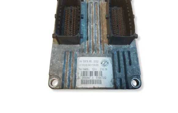 Fiat 500 Engine control unit/module ECU IAW5SF9MS 51847332 HW401