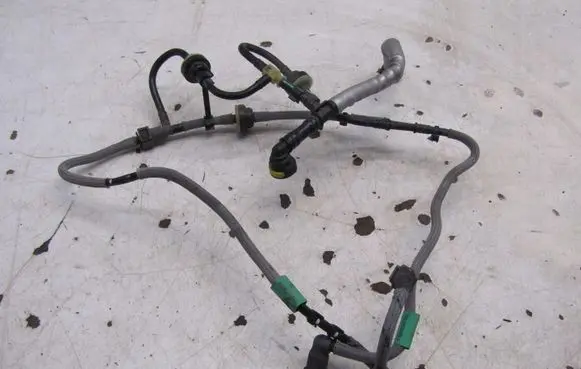 Dacia Duster II Fuel line pipe 149117362R