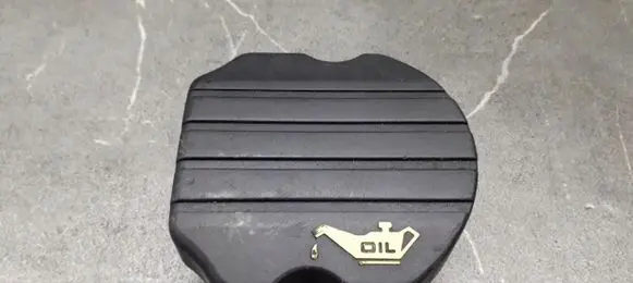 Opel Astra F Oil filler cap 90467648