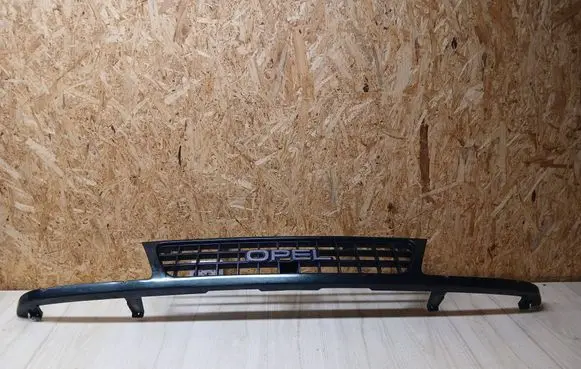 Opel Frontera A Front bumper upper radiator grill 91140007