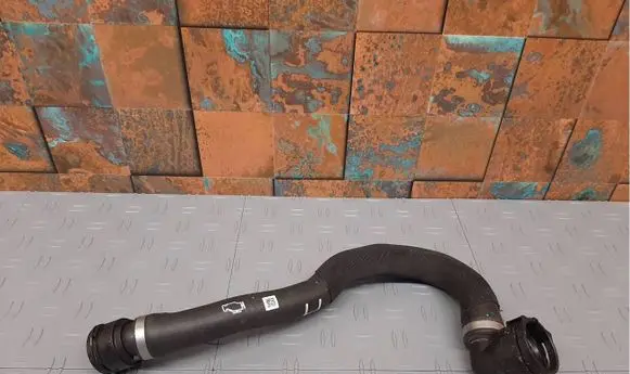 BMW X6 G06 Engine coolant pipe/hose 5A8CB50 9845639 17125A8CB50