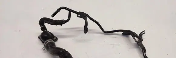 Skoda Yeti (5L) Engine coolant pipe/hose 04L121070AB