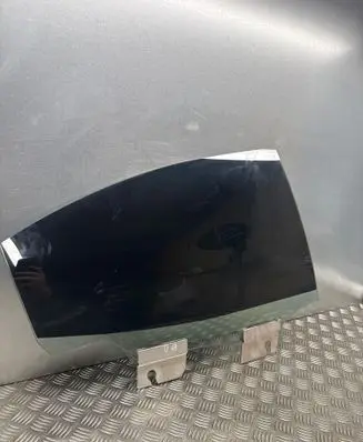 Maserati Ghibli Rear door window glass