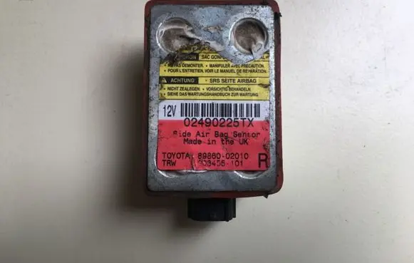 Toyota Corolla E120 E130 Airbag control unit/module 8986002010