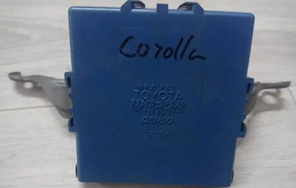 Toyota Corolla Verso E121 Combustion control unit/module 896180F020 MB1238009021
