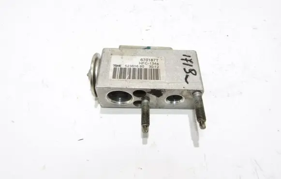 Peugeot 508 Air conditioning (A/C) expansion valve 52361690